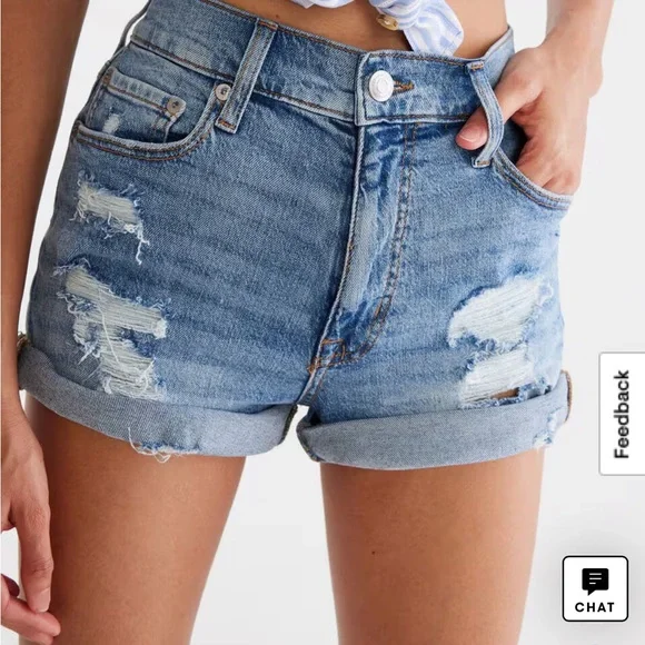 Aeropostale Mom Short, Classic Denim Distressed Women Shorts, w/Pockets, Size 6 - Picture 1 of 8